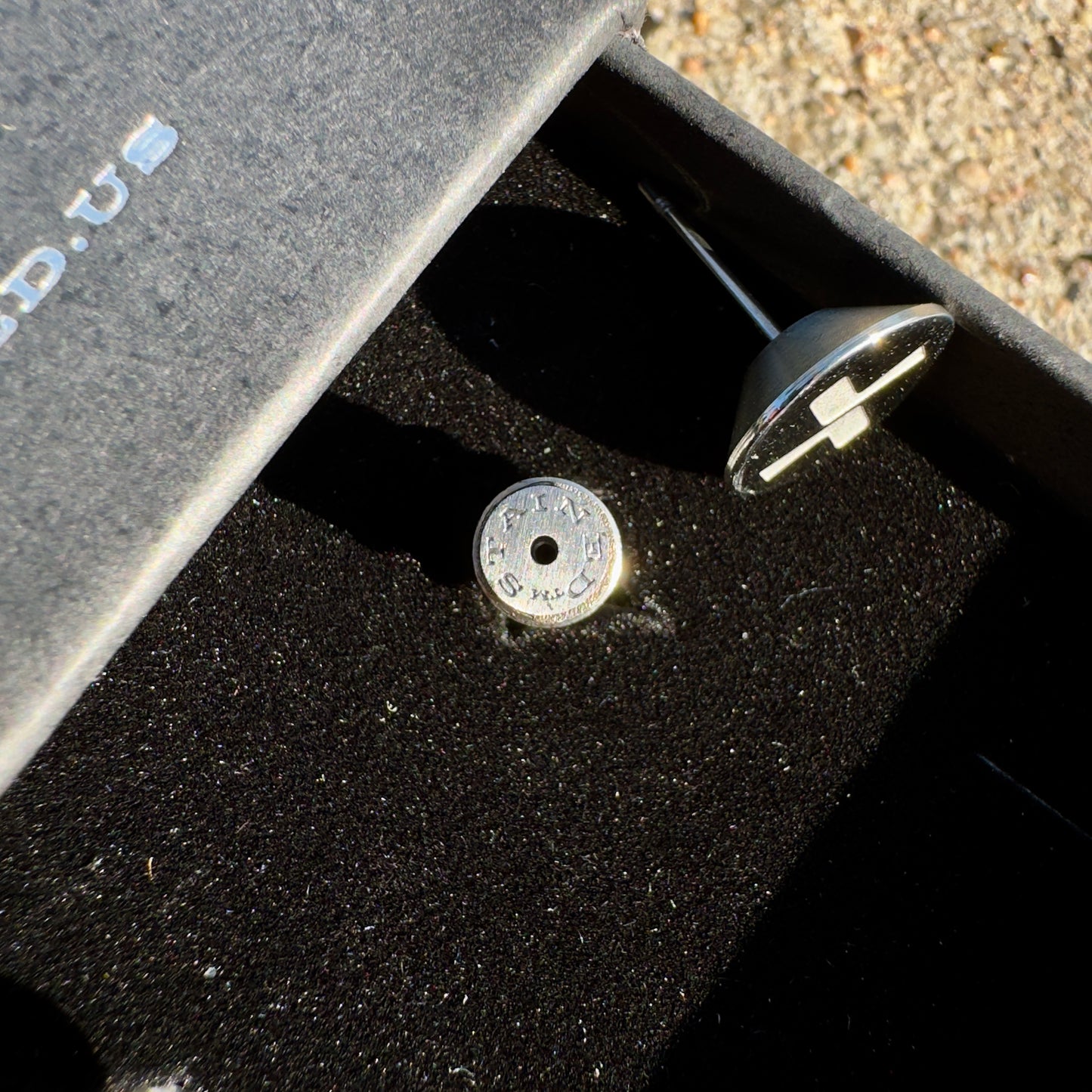 Screw Earrings (Pair)